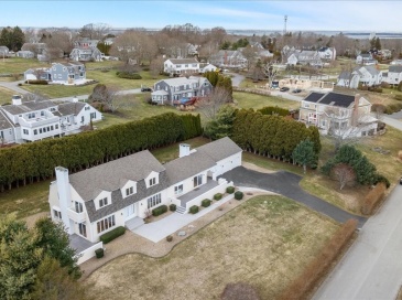 95 Holman St, Portsmouth, Rhode Island, 5 Bedrooms Bedrooms, 9 Rooms Rooms,3 BathroomsBathrooms,Residential,For Sale,Holman St,73499430 95 Holman St, Portsmouth, Rhode Island, 5 Bedrooms Bedrooms, 9 Rooms Rooms,3 BathroomsBathrooms,Residential,For Sale,Holman St,73499430