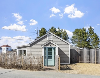 270 Northern Blvd, Newburyport, Massachusetts, 3 Bedrooms Bedrooms, 6 Rooms Rooms,2 BathroomsBathrooms,Residential,For Sale,Northern Blvd,73499418