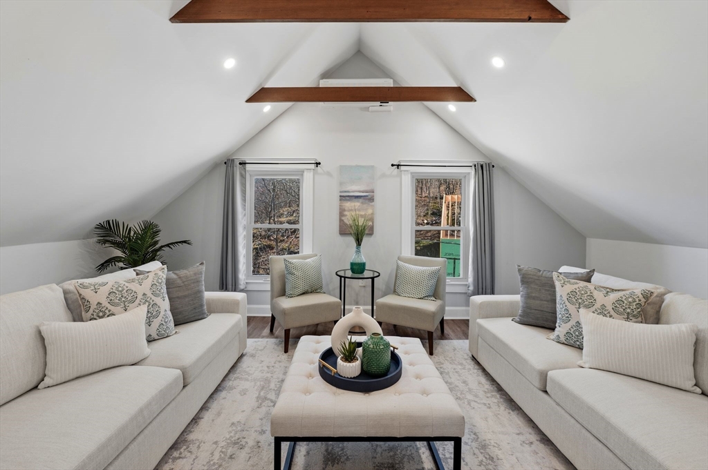 99 Mason, Salem, Massachusetts, 3 Bedrooms Bedrooms, 7 Rooms Rooms,1.5 BathroomsBathrooms,Residential,For Sale,Mason,73499549