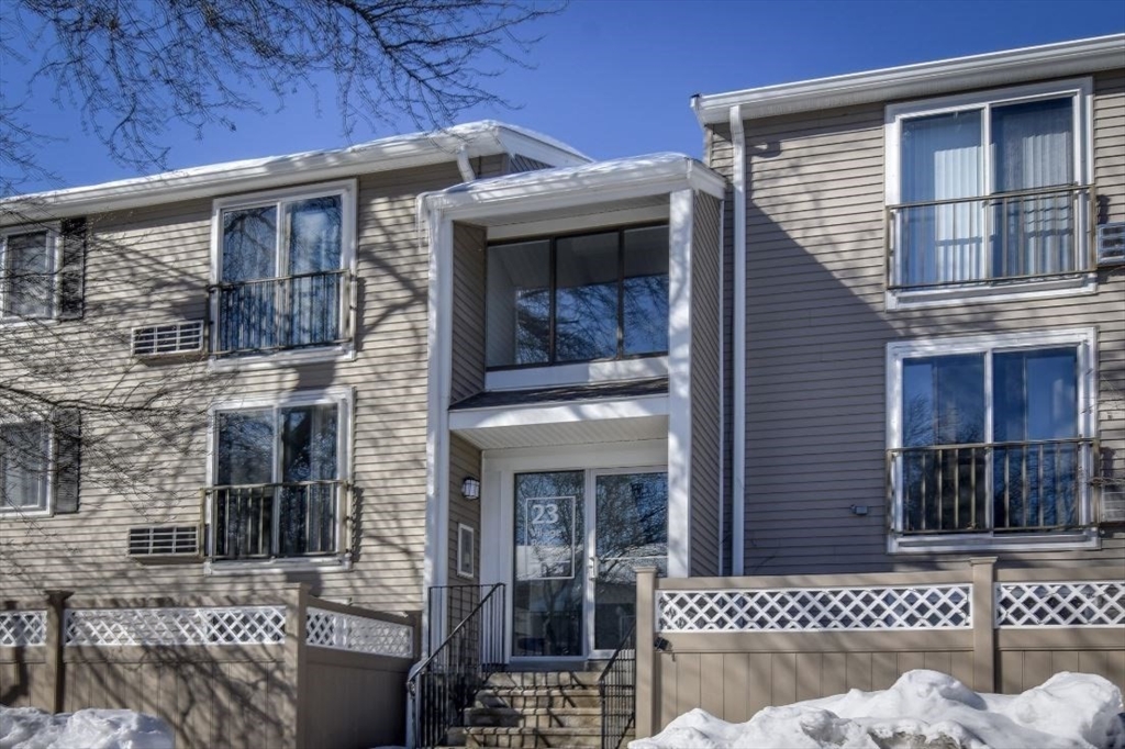 25 Village Rock, Natick, Massachusetts, 1 Bedroom Bedrooms, 3 Rooms Rooms,1 BathroomBathrooms,Residential Lease,For Rent,Village Rock,73499553