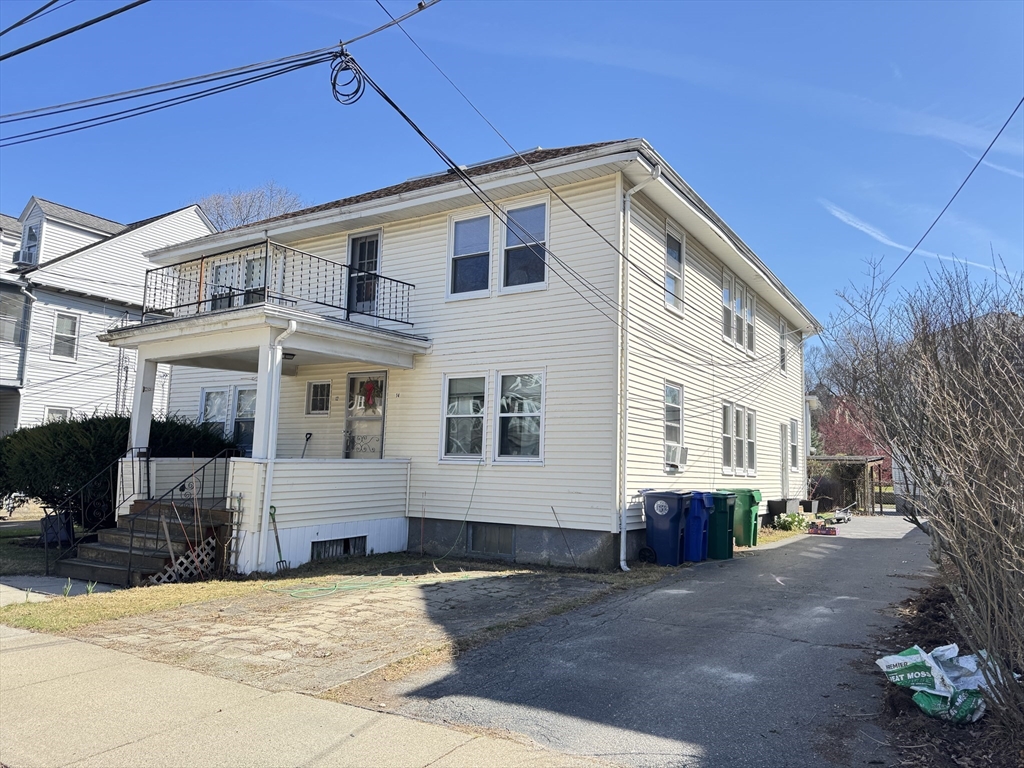 12-14 Nottingham St, Newton, Massachusetts, 4 Bedrooms Bedrooms, 12 Rooms Rooms,2 BathroomsBathrooms,Residential Income,For Sale,Nottingham St,73499521