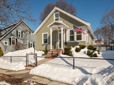 31 Mountain Ave, Saugus, Massachusetts, 3 Bedrooms Bedrooms, 7 Rooms Rooms,1 BathroomBathrooms,Residential,For Sale,Mountain Ave,73478805 31 Mountain Ave, Saugus, Massachusetts, 3 Bedrooms Bedrooms, 7 Rooms Rooms,1 BathroomBathrooms,Residential,For Sale,Mountain Ave,73478805