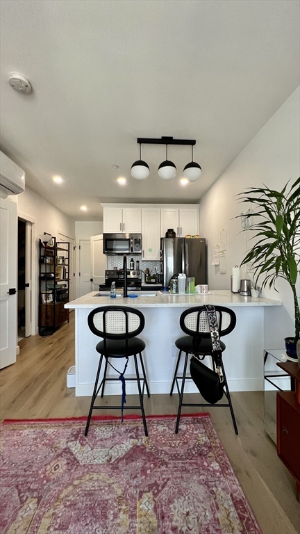 144 Old Colony Ave, Boston, Massachusetts, 1 Bedroom Bedrooms, 2 Rooms Rooms,1 BathroomBathrooms,Residential Lease,For Rent,Old Colony Ave,73499559