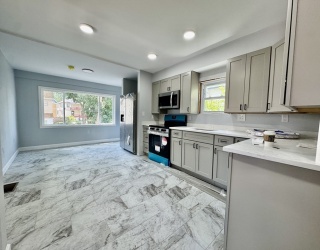 201 Belmont St, Everett, Massachusetts, 3 Bedrooms Bedrooms, 6 Rooms Rooms,3 BathroomsBathrooms,Residential Lease,For Rent,Belmont St,73499562