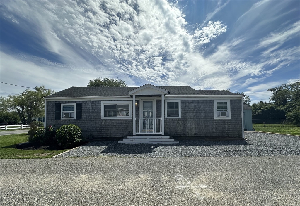 30 Roosevelt Rd, Marshfield, Massachusetts, 2 Bedrooms Bedrooms, 4 Rooms Rooms,1 BathroomBathrooms,Residential Lease,For Rent,Roosevelt Rd,73499576