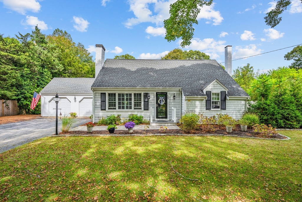 442 Pine St, Barnstable, Massachusetts, 4 Bedrooms Bedrooms, 8 Rooms Rooms,2 BathroomsBathrooms,Residential,For Sale,Pine St,73499605