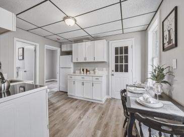 207-209 White St, Springfield, Massachusetts, 7 Bedrooms Bedrooms, 13 Rooms Rooms,2.5 BathroomsBathrooms,Residential Income,For Sale,White St,73499601