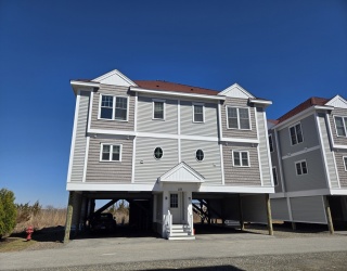 233 Beach Road, Salisbury, Massachusetts, 3 Bedrooms Bedrooms, 5 Rooms Rooms,2.5 BathroomsBathrooms,Residential,For Sale,Beach Road,73499620