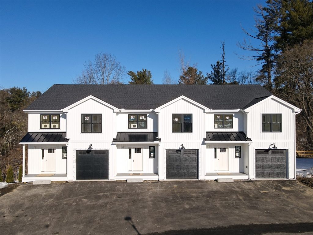 112 Genest St, Dracut, Massachusetts, 3 Bedrooms Bedrooms, 5 Rooms Rooms,2.5 BathroomsBathrooms,Residential,For Sale,Genest St,73499704