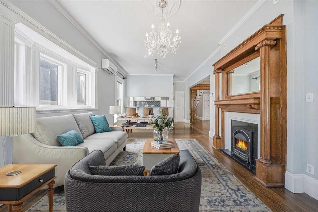 33 Adams St, Boston, Massachusetts, 2 Bedrooms Bedrooms, 4 Rooms Rooms,2 BathroomsBathrooms,Residential Lease,For Rent,Adams St,73499742