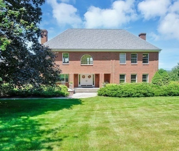 751 Ridge Rd, Wilbraham, Massachusetts, 4 Bedrooms Bedrooms, 9 Rooms Rooms,3.5 BathroomsBathrooms,Residential,For Sale,Ridge Rd,73499760