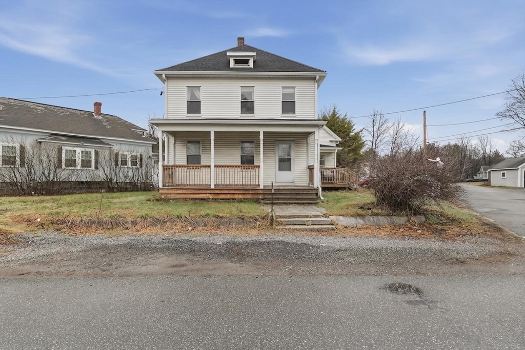 8 Highland Street, Clinton, Massachusetts, 4 Bedrooms Bedrooms, 8 Rooms Rooms,2 BathroomsBathrooms,Residential Income,For Sale,Highland Street,73499757