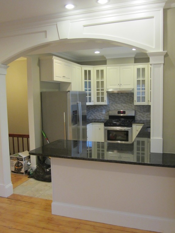 6 Centre, Cambridge, Massachusetts, 3 Bedrooms Bedrooms, 8 Rooms Rooms,2 BathroomsBathrooms,Residential Lease,For Rent,Centre,73499791