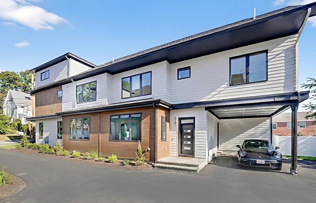 10 Pennsylvania Ave, Newton, Massachusetts, 5 Bedrooms Bedrooms, 14 Rooms Rooms,4.5 BathroomsBathrooms,Residential,For Sale,Pennsylvania Ave,73499792