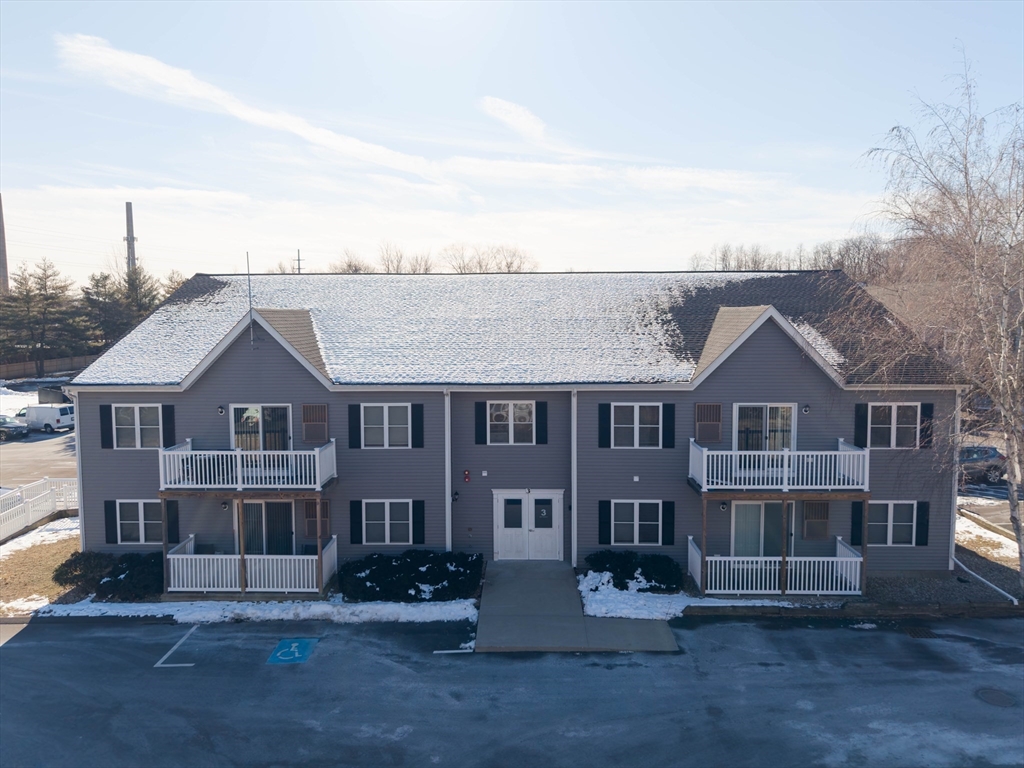 450 Somerset Ave, Taunton, Massachusetts, 2 Bedrooms Bedrooms, 5 Rooms Rooms,1.5 BathroomsBathrooms,Residential,For Sale,Somerset Ave,73475047