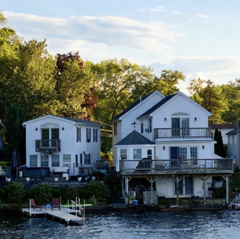 53-55 Point Pleasant Rd, Webster, Massachusetts, 4 Bedrooms Bedrooms, 15 Rooms Rooms,4.5 BathroomsBathrooms,Residential Income,For Sale,Point Pleasant Rd,73471188