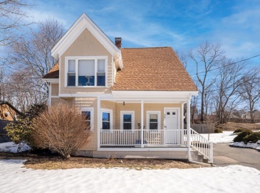 39 Frairy St, Medfield, Massachusetts, 1 Bedroom Bedrooms, 3 Rooms Rooms,1 BathroomBathrooms,Residential Lease,For Rent,Frairy St,73484786 39 Frairy St, Medfield, Massachusetts, 1 Bedroom Bedrooms, 3 Rooms Rooms,1 BathroomBathrooms,Residential Lease,For Rent,Frairy St,73484786