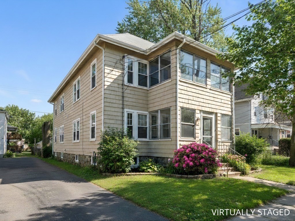 54-56 South Street, Waltham, Massachusetts, 8 Bedrooms Bedrooms, 16 Rooms Rooms,4 BathroomsBathrooms,Residential Income,For Sale,South Street,73478119