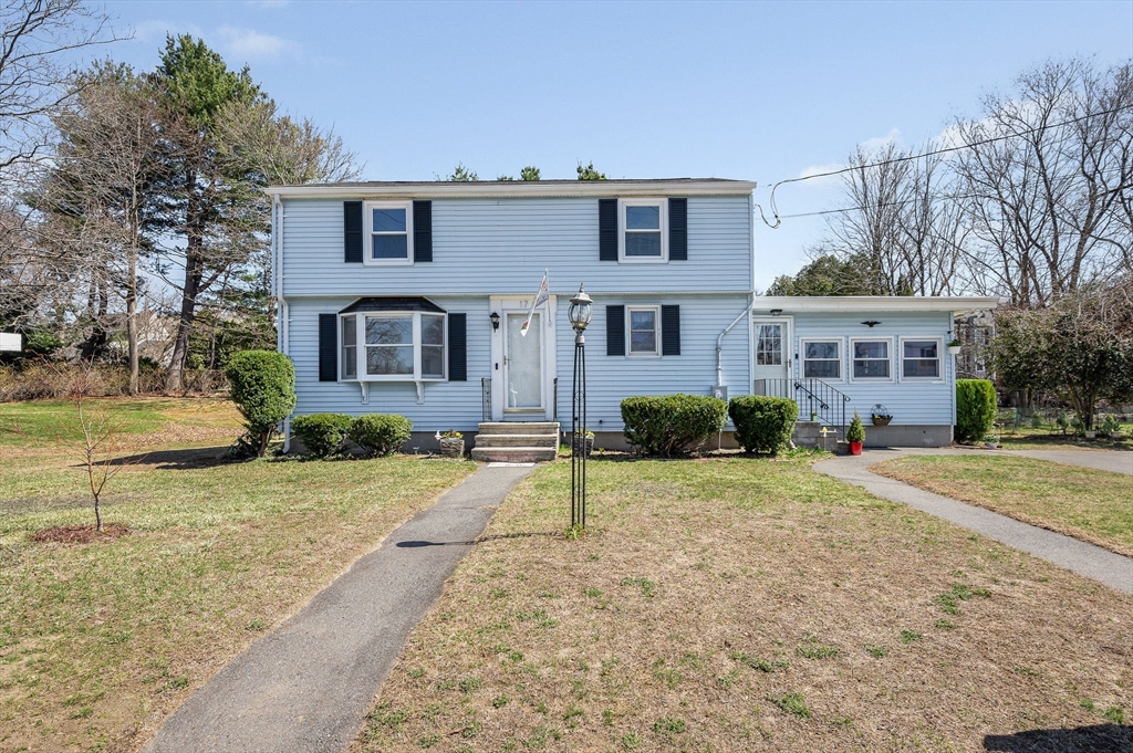 17 Roland Ave, Dracut, Massachusetts, 3 Bedrooms Bedrooms, 7 Rooms Rooms,2 BathroomsBathrooms,Residential,For Sale,Roland Ave,73499842