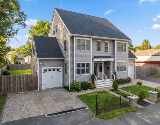 27 Pine Street, Dedham, Massachusetts, 4 Bedrooms Bedrooms, 6 Rooms Rooms,3.5 BathroomsBathrooms,Residential,For Sale,Pine Street,73499886