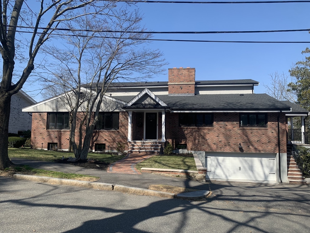 171 Shaw Rd, Brookline, Massachusetts, 4 Bedrooms Bedrooms, 11 Rooms Rooms,5.5 BathroomsBathrooms,Residential,For Sale,Shaw Rd,73499888