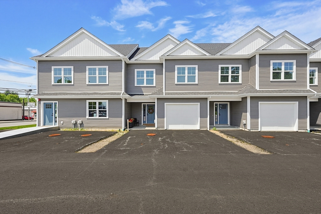 321 Winthrop Street, Taunton, Massachusetts, 3 Bedrooms Bedrooms, 5 Rooms Rooms,2.5 BathroomsBathrooms,Residential,For Sale,Winthrop Street,73499859