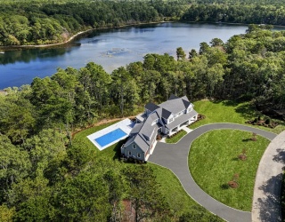 19 Walkerwoods Dr, Harwich, Massachusetts, 7 Bedrooms Bedrooms, 14 Rooms Rooms,6.5 BathroomsBathrooms,Residential,For Sale,Walkerwoods Dr,73499989