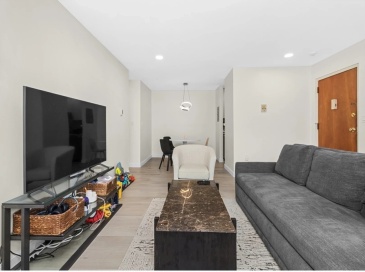 251 Rock St, Norwood, Massachusetts, 1 Bedroom Bedrooms, 3 Rooms Rooms,1 BathroomBathrooms,Residential,For Sale,Rock St,73499944