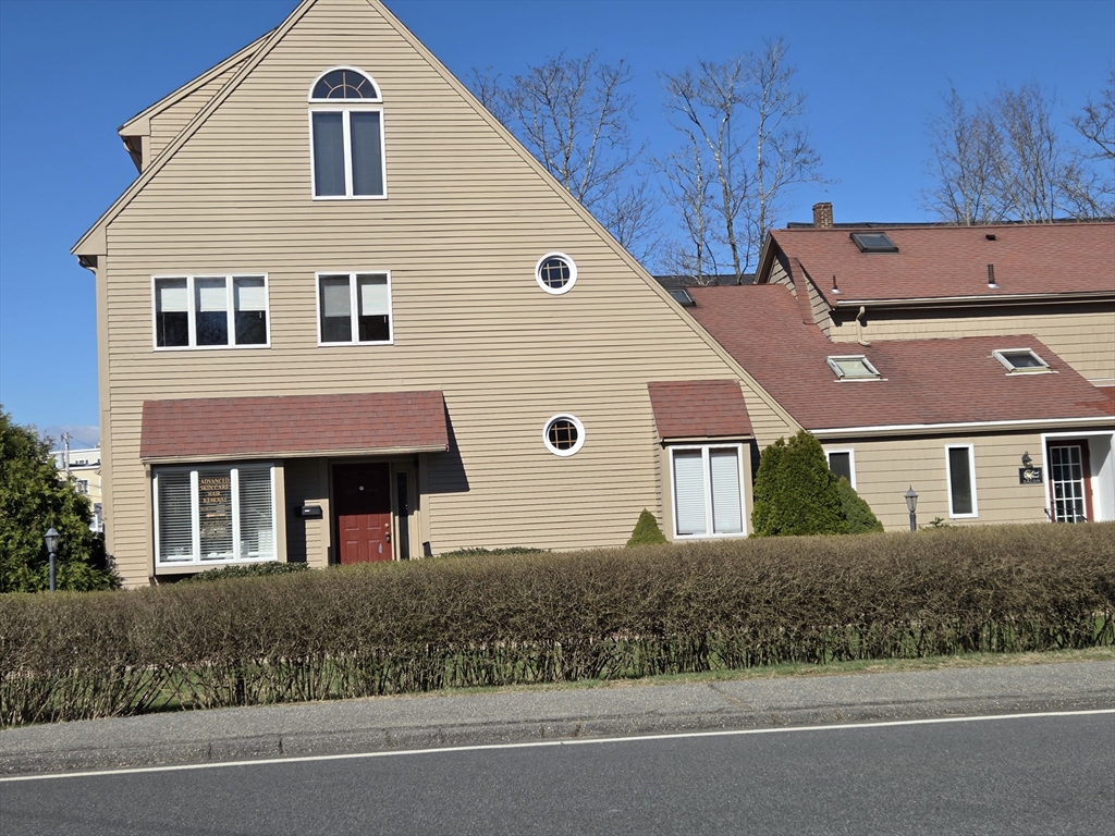 938 East Street, Walpole, Massachusetts, 1 Bedroom Bedrooms, 3 Rooms Rooms,1 BathroomBathrooms,Residential Lease,For Rent,East Street,73500088