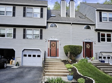 6 Carol Dr, Oxford, Massachusetts, 2 Bedrooms Bedrooms, 5 Rooms Rooms,1.5 BathroomsBathrooms,Residential,For Sale,Carol Dr,73500008