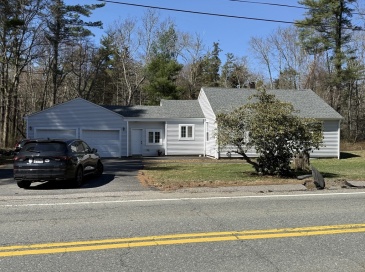 73 County Road, Freetown, Massachusetts, 3 Bedrooms Bedrooms, 6 Rooms Rooms,1 BathroomBathrooms,Residential,For Sale,County Road,73500018