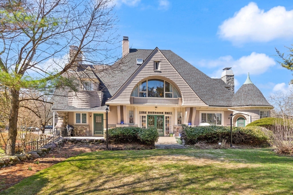 12 Jasper Lane, Randolph, Massachusetts, 2 Bedrooms Bedrooms, 5 Rooms Rooms,2 BathroomsBathrooms,Residential,For Sale,Jasper Lane,73500111