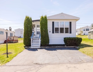 103 Peter Street, Raynham, Massachusetts, 2 Bedrooms Bedrooms, 4 Rooms Rooms,1 BathroomBathrooms,Residential,For Sale,Peter Street,73495901