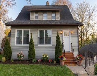 618 Mill St, Worcester, Massachusetts, 3 Bedrooms Bedrooms, 7 Rooms Rooms,1.5 BathroomsBathrooms,Residential,For Sale,Mill St,73500208