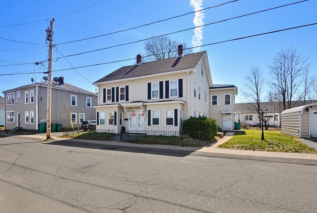 9-11 Boylston St, Fitchburg, Massachusetts, 6 Bedrooms Bedrooms, 12 Rooms Rooms,3 BathroomsBathrooms,Residential Income,For Sale,Boylston St,73500257