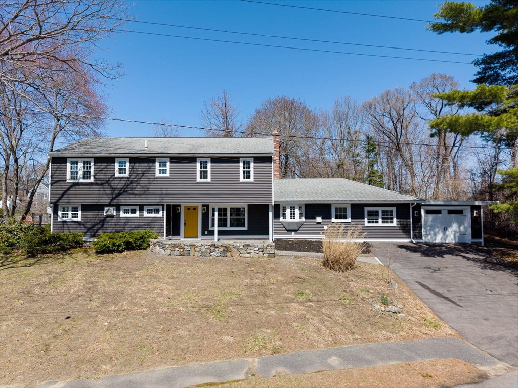 48 Bradford Rd, Natick, Massachusetts, 5 Bedrooms Bedrooms, 11 Rooms Rooms,3.5 BathroomsBathrooms,Residential,For Sale,Bradford Rd,73500271