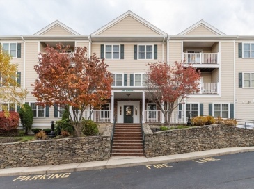 1 Lenox St, Norwood, Massachusetts, 2 Bedrooms Bedrooms, 5 Rooms Rooms,2 BathroomsBathrooms,Residential,For Sale,Lenox St,73500248