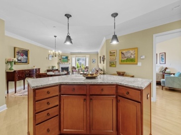 490 Main Street, Northborough, Massachusetts, 1 Bedroom Bedrooms, 3 Rooms Rooms,1.5 BathroomsBathrooms,Residential,For Sale,Main Street,73500282