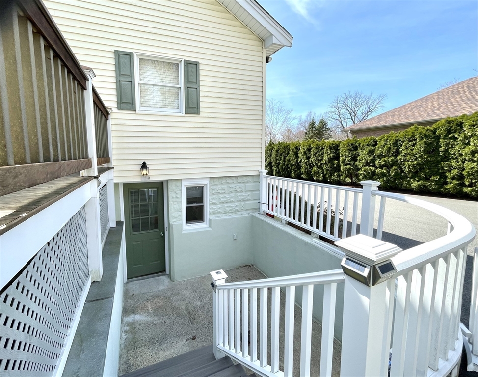 73 Benefit, Mansfield, Massachusetts, 1 Bedroom Bedrooms, 3 Rooms Rooms,1 BathroomBathrooms,Residential Lease,For Rent,Benefit,73500335