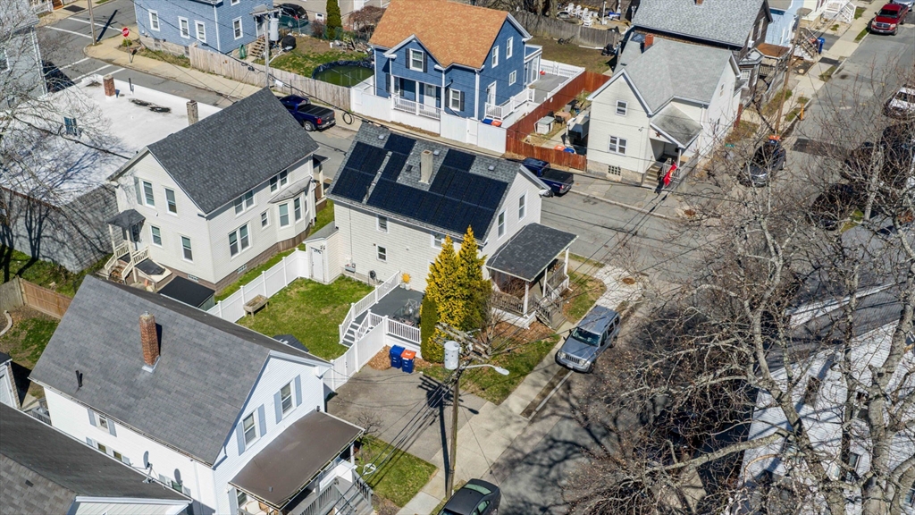 69 Newton St, New Bedford, Massachusetts, 3 Bedrooms Bedrooms, 6 Rooms Rooms,1.5 BathroomsBathrooms,Residential,For Sale,Newton St,73500425