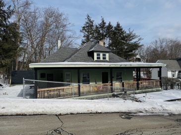 258 Wallingford Ave, Athol, Massachusetts, 1 Bedroom Bedrooms, 4 Rooms Rooms,1 BathroomBathrooms,Residential Lease,For Rent,Wallingford Ave,73500439