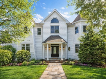 1 Clock Tower Drive, Wellesley, Massachusetts, 5 Bedrooms Bedrooms, 15 Rooms Rooms,4.5 BathroomsBathrooms,Residential,For Sale,Clock Tower Drive,73471865 1 Clock Tower Drive, Wellesley, Massachusetts, 5 Bedrooms Bedrooms, 15 Rooms Rooms,4.5 BathroomsBathrooms,Residential,For Sale,Clock Tower Drive,73471865