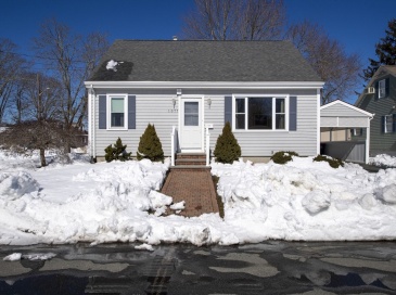 1077 Shelburne St., New Bedford, Massachusetts, 4 Bedrooms Bedrooms, 7 Rooms Rooms,1 BathroomBathrooms,Residential,For Sale,Shelburne St.,73481148 1077 Shelburne St., New Bedford, Massachusetts, 4 Bedrooms Bedrooms, 7 Rooms Rooms,1 BathroomBathrooms,Residential,For Sale,Shelburne St.,73481148