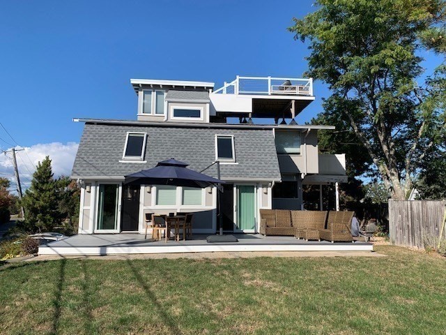 1 Sandy Way, Gloucester, Massachusetts, 4 Bedrooms Bedrooms, 8 Rooms Rooms,3 BathroomsBathrooms,Residential Lease,For Rent,Sandy Way,73500591