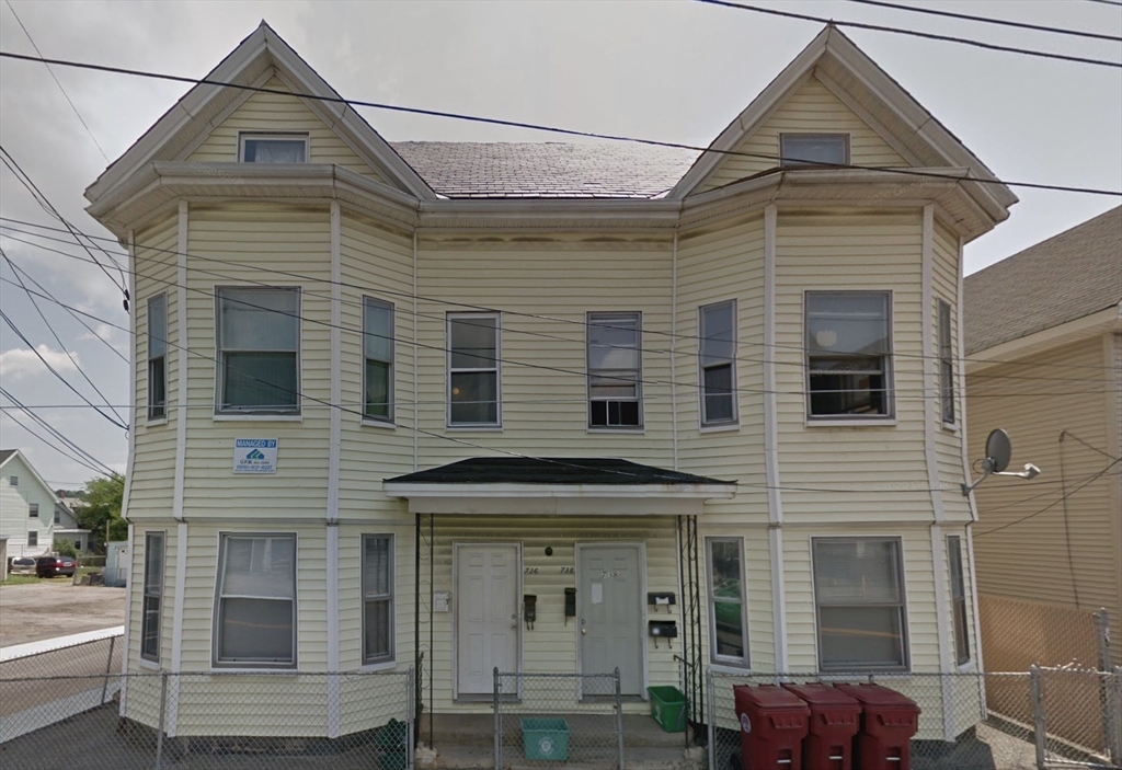 738 Central St, Lowell, Massachusetts, 4 Bedrooms Bedrooms, 7 Rooms Rooms,1 BathroomBathrooms,Residential Lease,For Rent,Central St,73500623