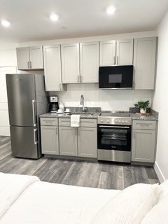 585 Essex St, Lynn, Massachusetts, 1 Room Rooms,1 BathroomBathrooms,Residential Lease,For Rent,Essex St,73500654
