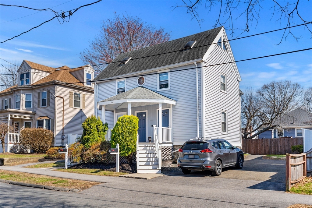 13 Hampshire St, Danvers, Massachusetts, 2 Bedrooms Bedrooms, 8 Rooms Rooms,2.5 BathroomsBathrooms,Residential Income,For Sale,Hampshire St,73500697