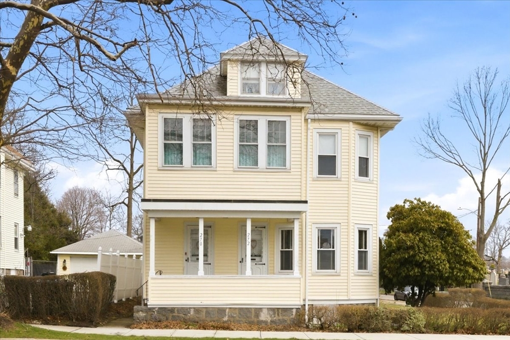 270 Southern Artery, Quincy, Massachusetts, 4 Bedrooms Bedrooms, 12 Rooms Rooms,2 BathroomsBathrooms,Residential Income,For Sale,Southern Artery,73500728