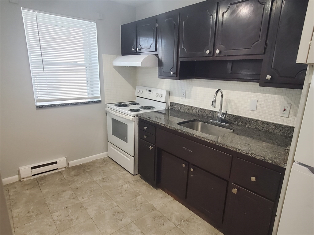 24 Colgate Road, Boston, Massachusetts, 1 Bedroom Bedrooms, 3 Rooms Rooms,1 BathroomBathrooms,Residential Lease,For Rent,Colgate Road,73500815