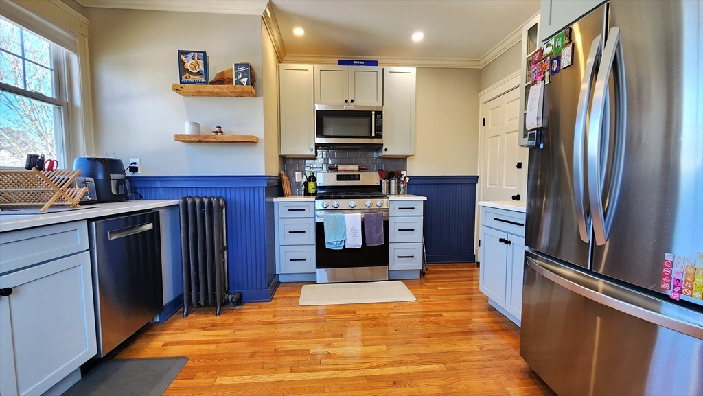 33 Lane Park, Boston, Massachusetts, 3 Bedrooms Bedrooms, 6 Rooms Rooms,2 BathroomsBathrooms,Residential Lease,For Rent,Lane Park,73500823